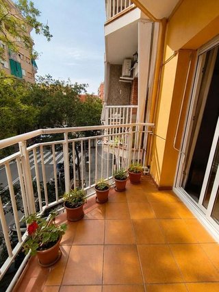 Piso en venta en Sants-Badal en Barcelona