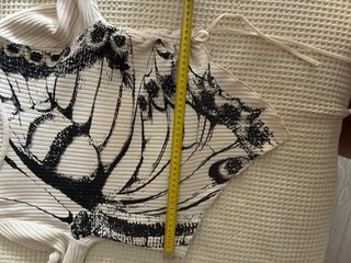 Camiseta manga larga con estampado mariposa
