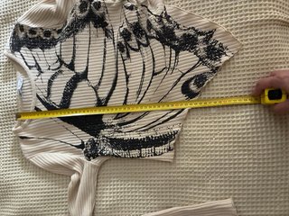 Camiseta manga larga con estampado mariposa