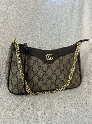 Bolso Gucci Marrón con Cadena Dorada
