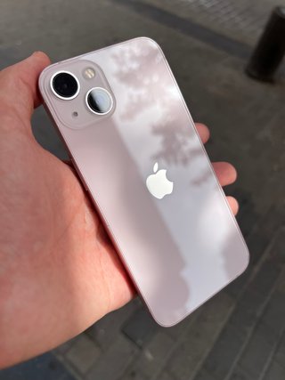 Apple iPhone 13 256GB / SEMI NUEVO
