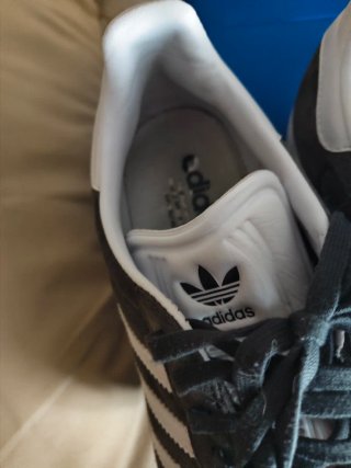 Zapatillas Adidas Gazelle Gris/Blanco