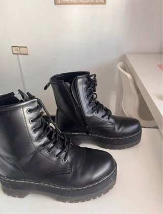 Botas militares negras