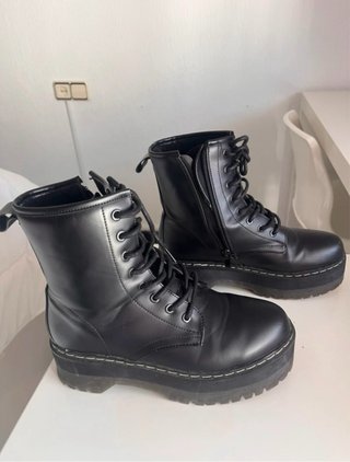 Botas militares negras