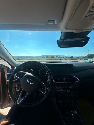 Infiniti Q30 2017