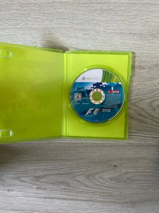 Xbox 360 FIFA 16 Deluxe Edition + F1 2011