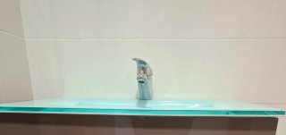 Mueble de baño marrón lacado sin lavabo