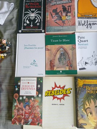 Libros infantiles y juvenils catalan/castellano
