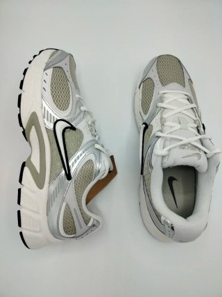 Nike v5 RNR Spruce Fog Metallic Silver
