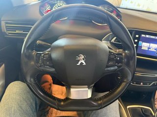 Peugeot 308 5p Allure 2.0 BlueHDi 150 SE PUEDE VER Y PROBAR EN SENRA SPORT (PEUGEOT) DUMBRIA