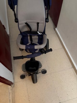 Triciclo casi nuevo Kindercraft