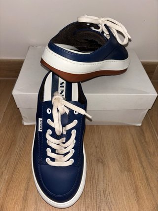 Sandalias Sunnei Azul y Blanco