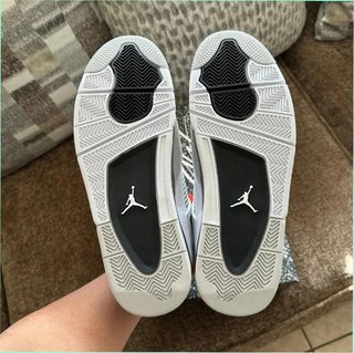 Air Jordan 4 Retro Gamuza Blanca Talla 43