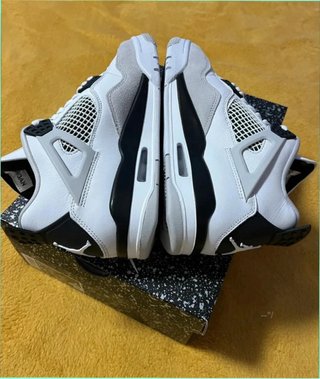 Air Jordan 4 Blanco Negro Talla 44