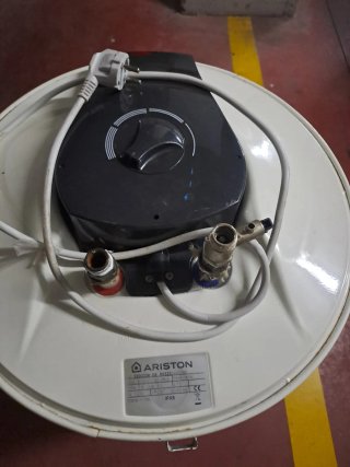Calentador Ariston 75L