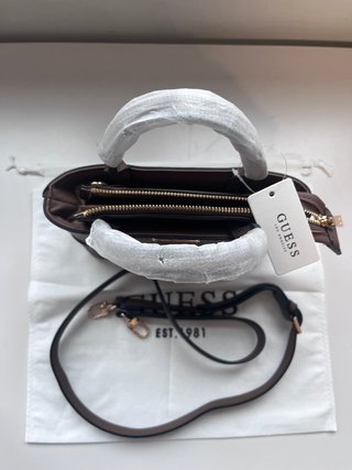 Bolso Guess Negro y Marrón