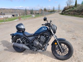 Honda Rebel 500 azul 12.750 km