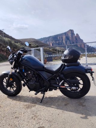 Honda Rebel 500 azul 12.750 km