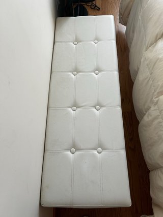 Baúl de cuero blanco