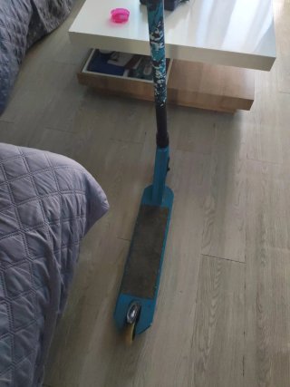Patinete azul Decathlon