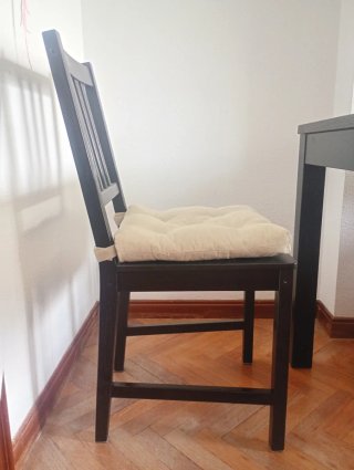 Mesa de comedor + 4 sillas IKEA negro