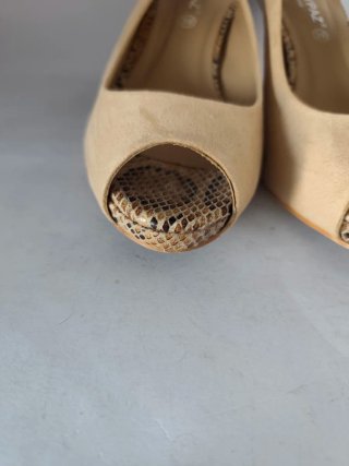 Zapatos de tacón de chica N°39 de Marypaz nuevos.