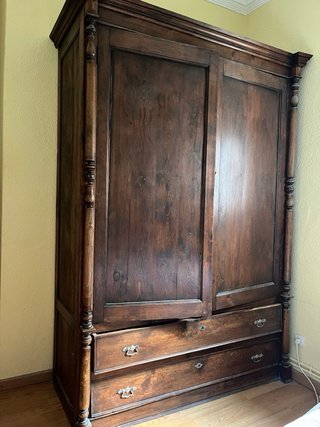Armario madera maciza de pino 2 puertas 4 cajones