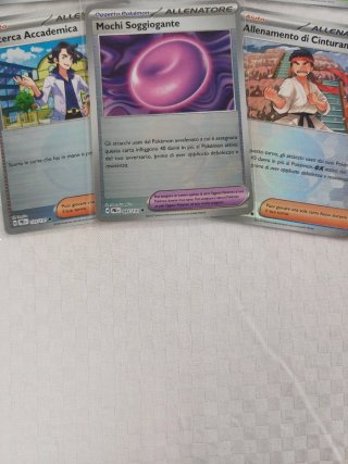 Lotto Pokémon Evoluzioni Prismatiche Pokèball