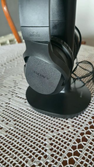 Auriculares Sony Inalámbricos TV Base Negro