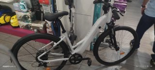 Bicicleta Eléctrica Blanca