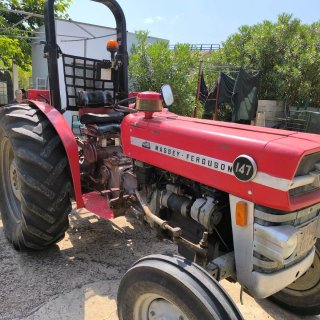 Massey Ferguson 147
