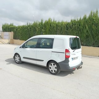 Ford Tourneo Courier 2020