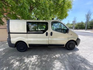 Opel Vivaro 2005