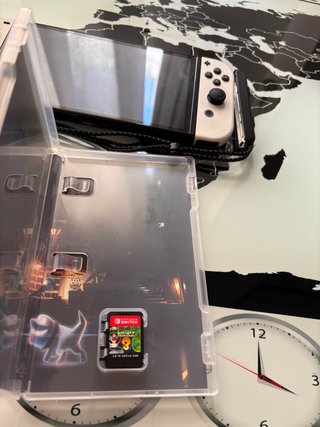 Nintendo Switch OLED + 5 Juegos