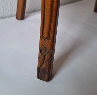 MESITA AUXILIAR VINTAGE OVALADA MARQUETERÍA RATÁN