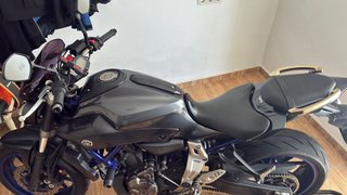 Yamaha MT-07 modelo Blue Race Full