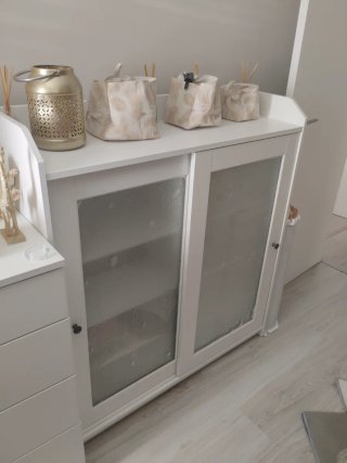 Aparador blanco puertas corederas