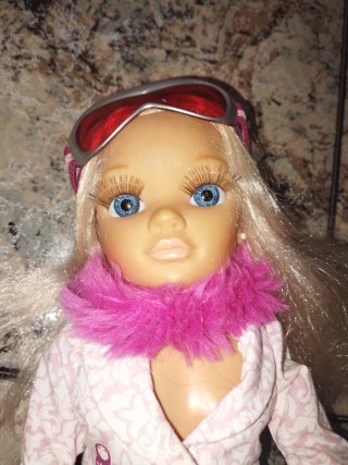 Nancy de Invierno con Accesorios