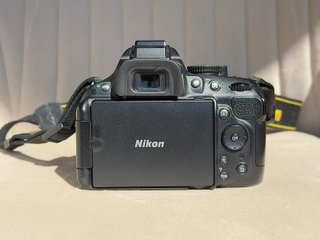 D5200 con 22.226 disparos + Bolso y cargador