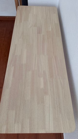 Banco de madera claro