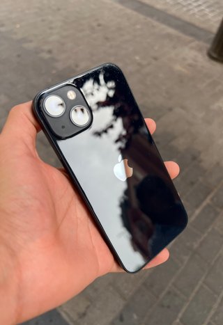 Apple iPhone 13 128GB / SEMI NUEVO