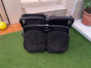 Silla gemelar compacta Babify