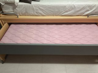 Cama nido beige y gris