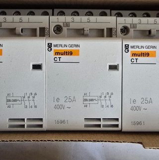 3 Contactores Merlin Gerin multi9 CT 25A/3 polos