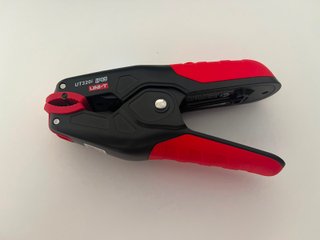 Termómetro de pinza UNI-T UT320i con Bluetooth