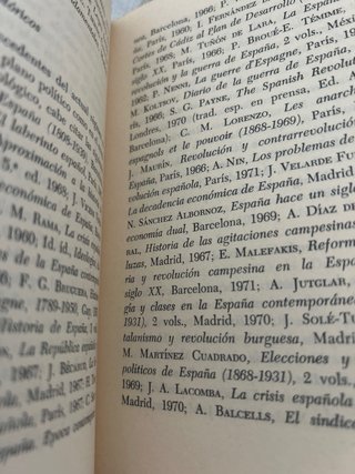 Libro Introducción al régimen político español - J