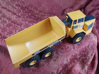 Camión Articulado Volvo A35C Joal