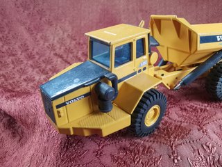 Camión Articulado Volvo A35C Joal