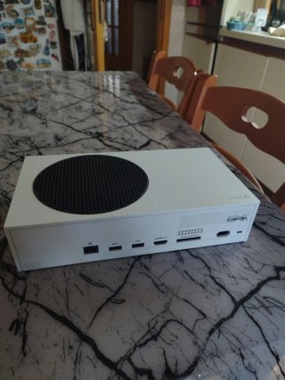 Xbox Series S bianca
