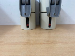 2 Altavoces Bose Doble Cubo con soportes pared